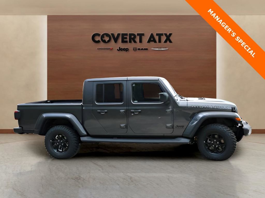 New 2025 Jeep Gladiator Sport image 6