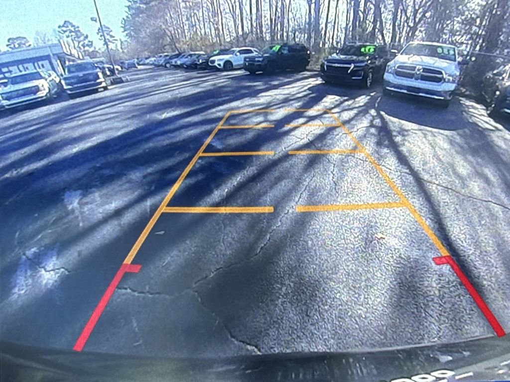 Used 2023 Buick Enclave Avenir image 31