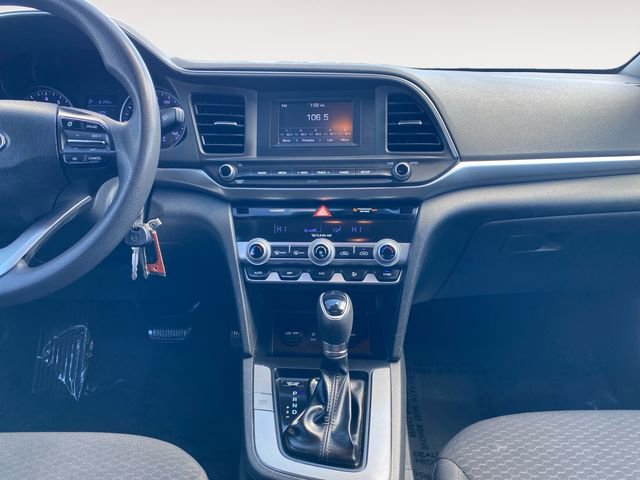 Used 2020 Hyundai Elantra SE w/ Cargo Package (C1) image 11