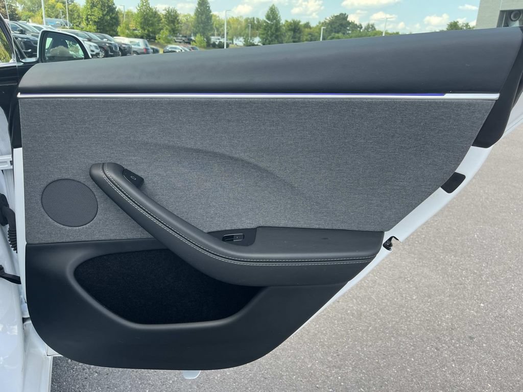 Used 2025 Tesla Model 3 Long Range RWD image 22