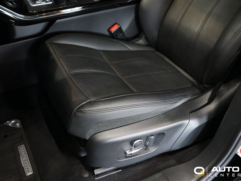 Used 2021 Land Rover Range Rover Evoque R-Dynamic SE AWD/4WD image 15