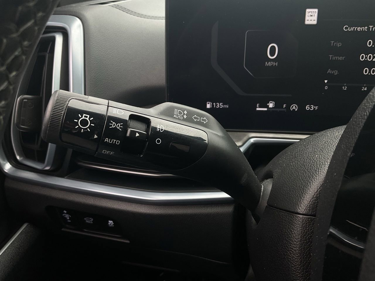 Used 2024 Kia Sorento SX AWD/4WD image 38