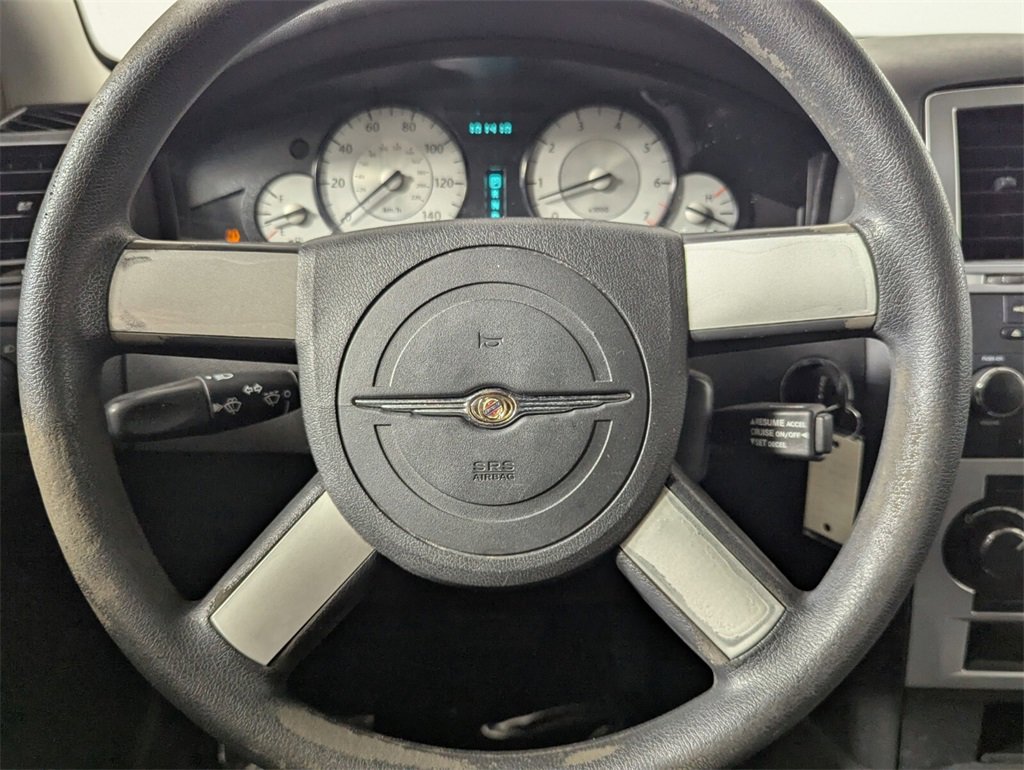 Used 2010 Chrysler 300 Touring image 15