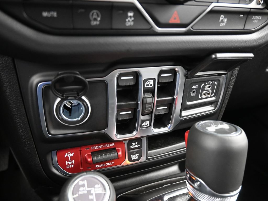 Used 2025 Jeep Wrangler Unlimited Rubicon image 17