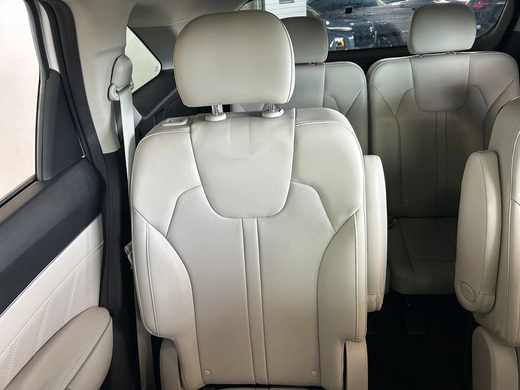 Used 2023 Kia Sorento SX FWD image 12