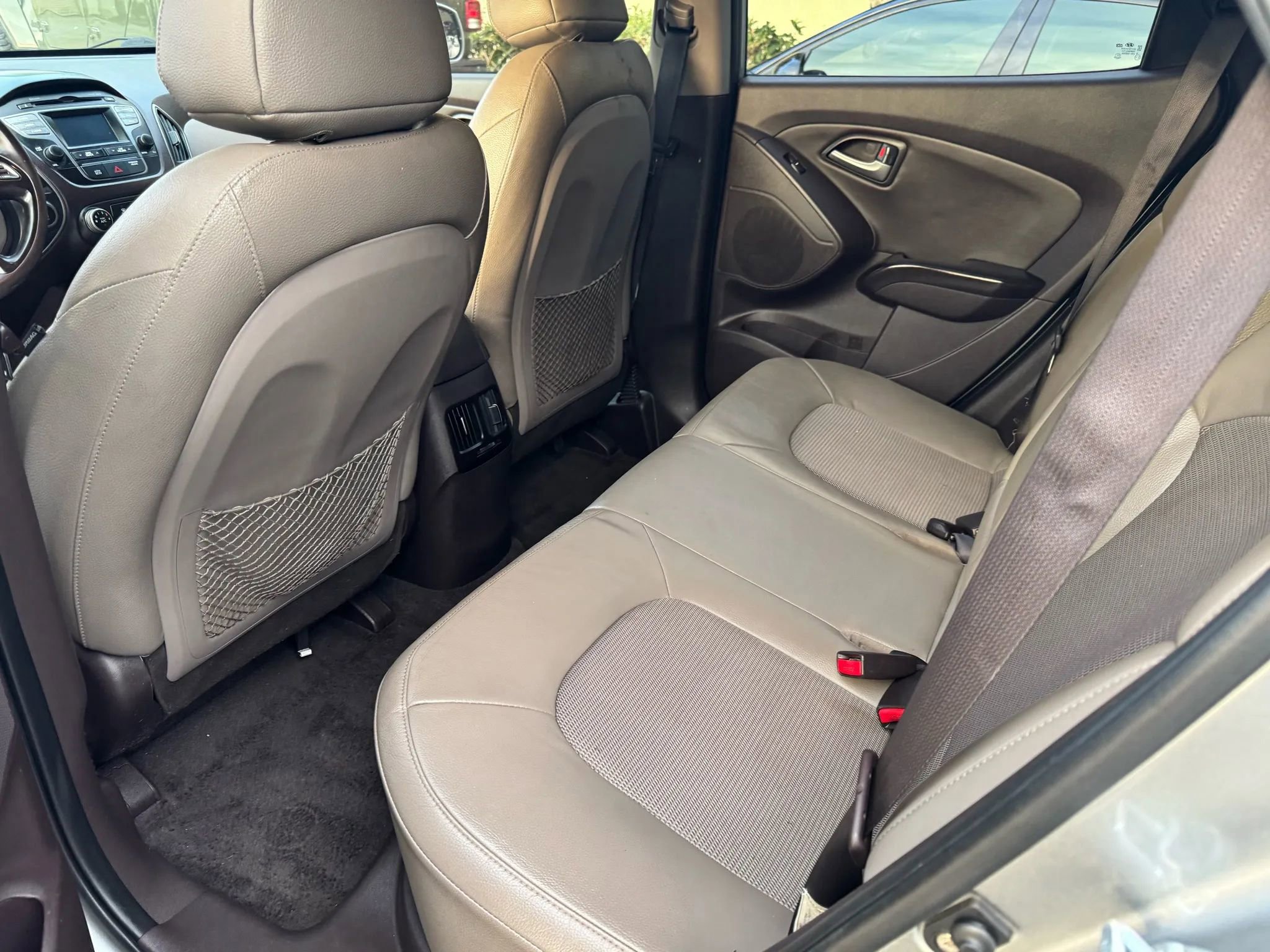 Used 2015 Hyundai Tucson SE image 8