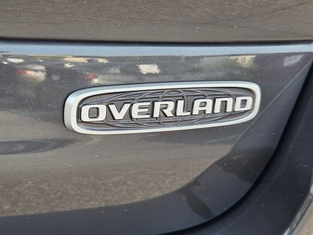 Used 2025 Jeep Grand Cherokee Overland w/ Luxury Tech Group IV AWD/4WD image 30