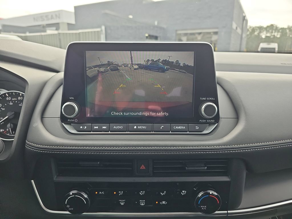 Used 2025 Nissan Rogue S image 25