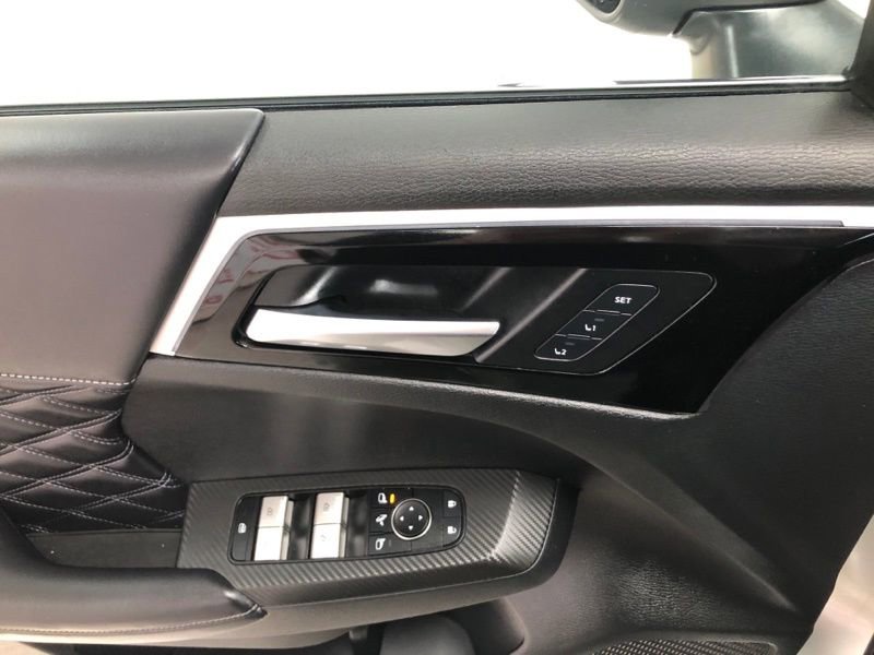 Used 2023 Mitsubishi Outlander SEL image 19