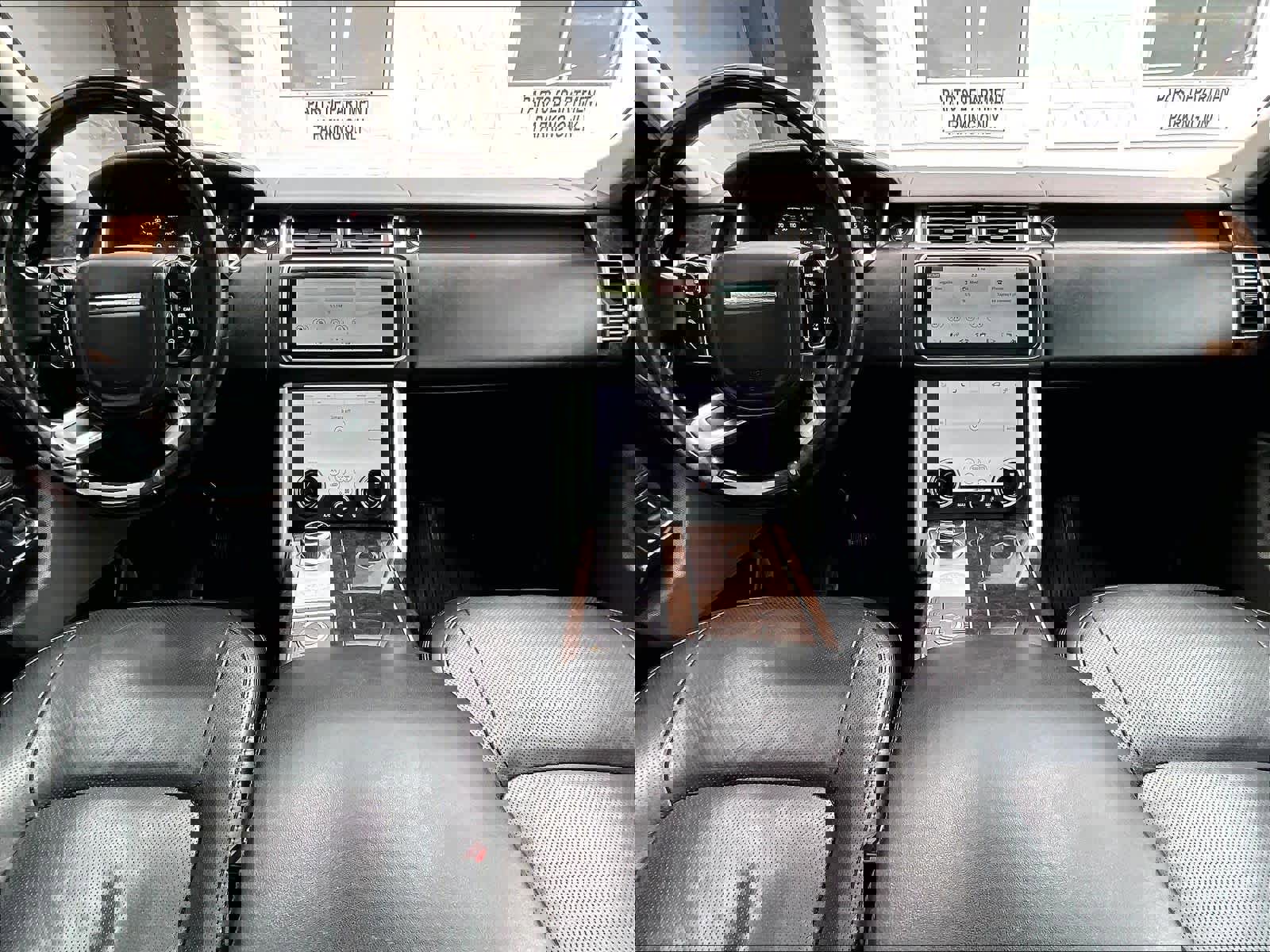 Used 2020 Land Rover Range Rover HSE image 22