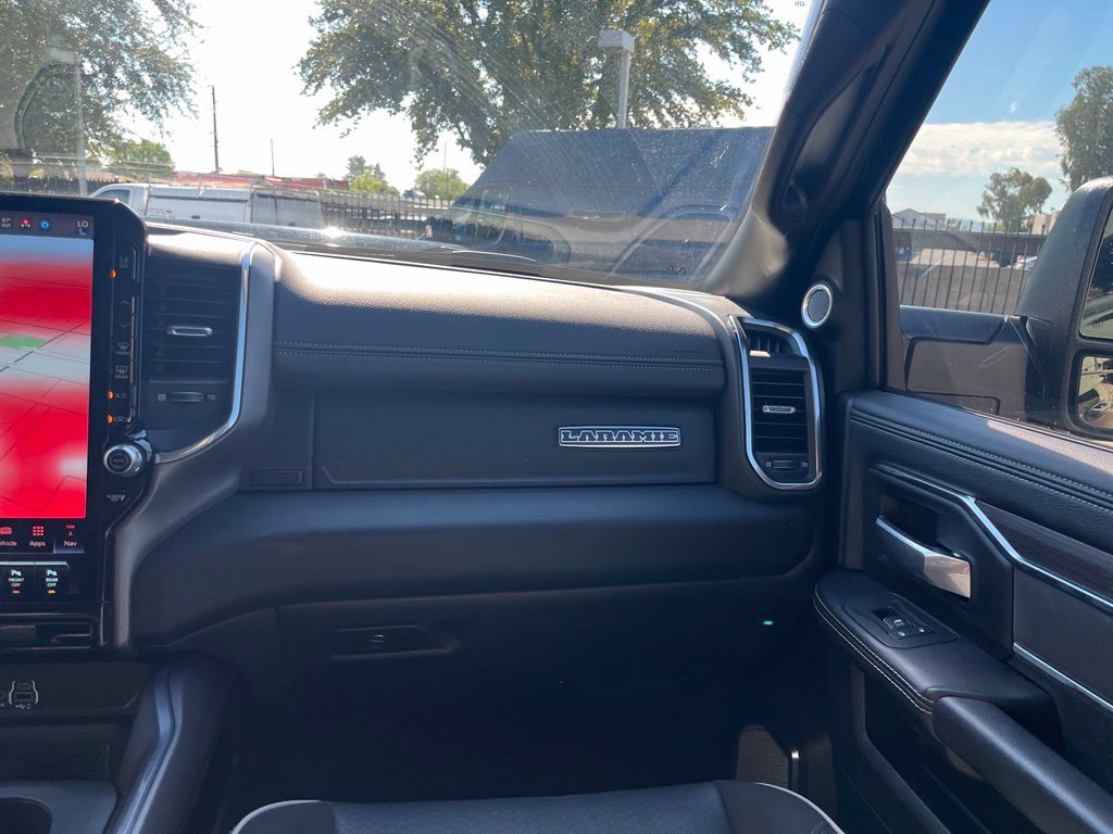 Used 2025 RAM 2500 Laramie AWD/4WD image 7