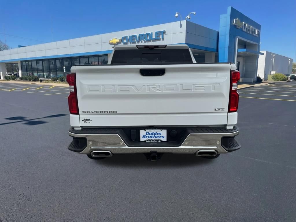 Used 2022 Chevrolet Silverado 1500 LTZ w/ Technology Package image 6