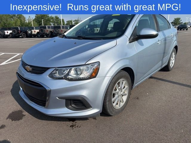Used 2017 Chevrolet Sonic LT FWD image 2