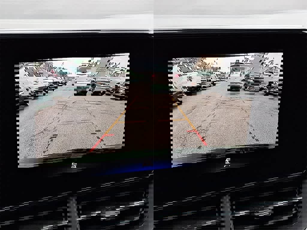 Used 2024 Chevrolet Trax RS w/ Sunroof Package image 17