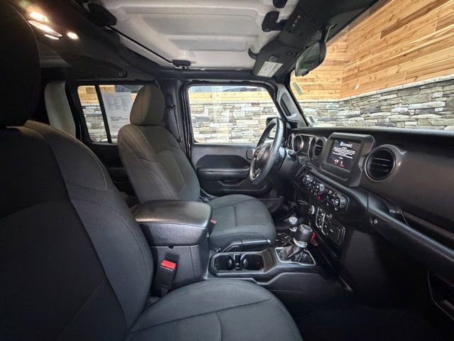 Used 2022 Jeep Gladiator Willys image 14