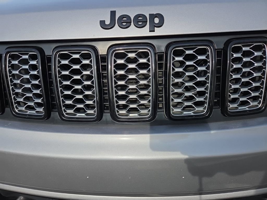 Used 2019 Jeep Grand Cherokee Altitude image 14