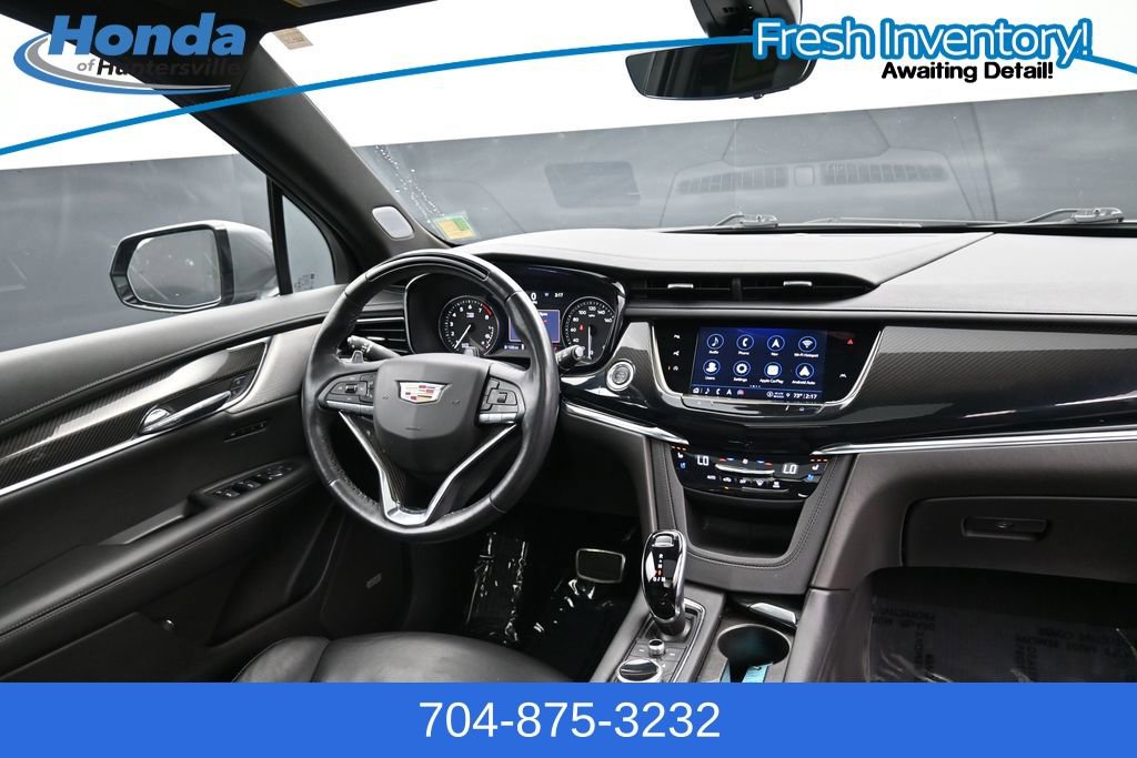 Used 2022 Cadillac XT6 Sport w/ Technology Package AWD/4WD image 13