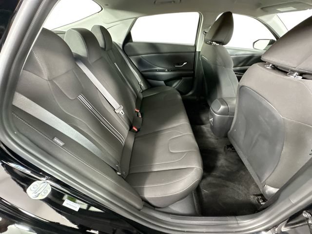 Used 2026 Hyundai Elantra Hybrid FWD image 26