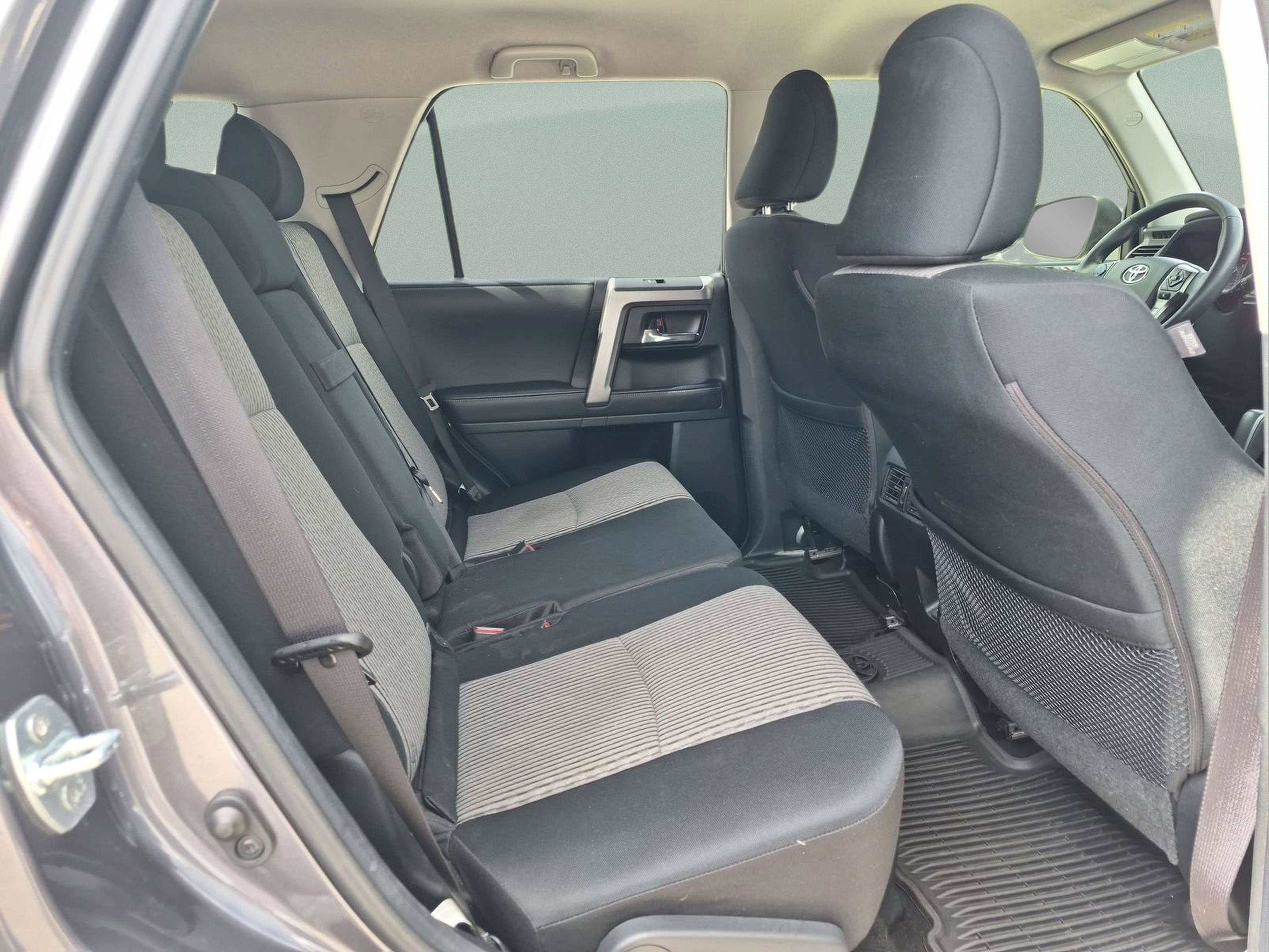 Used 2023 Toyota 4Runner SR5 AWD/4WD image 18