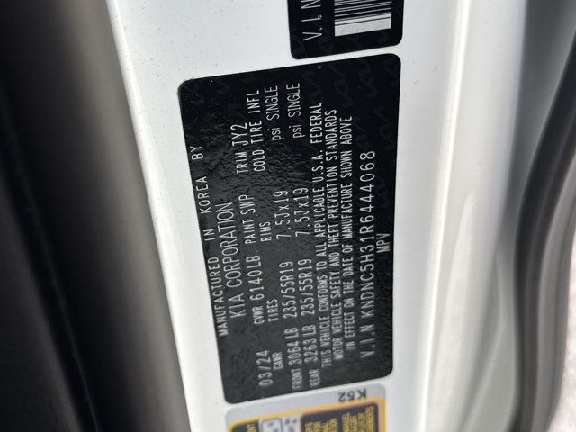 Used 2024 Kia Carnival EX FWD image 27