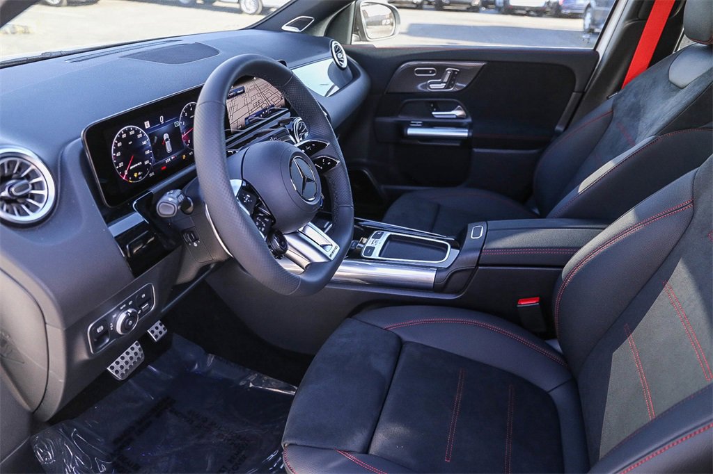 Used 2024 Mercedes-Benz GLA 35 AMG 4MATIC image 23