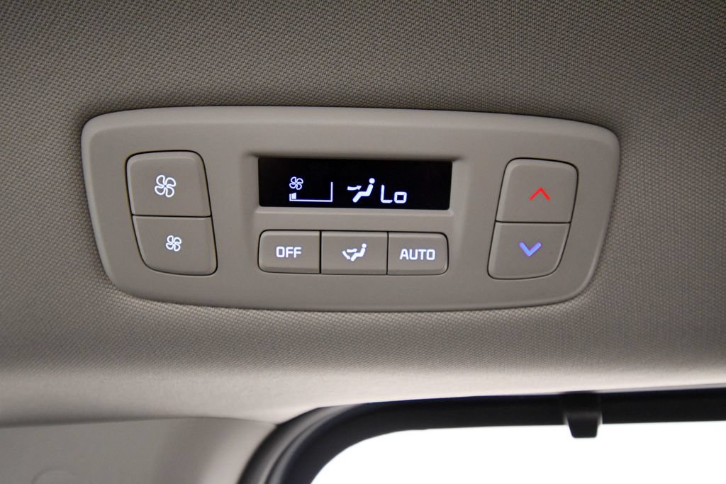 Certified 2026 Kia Carnival SX w/ SX Dark Edition Package FWD image 20