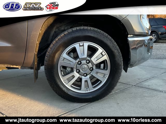 Used 2018 Toyota Tundra SR5 w/ SR5 Upgrade Package RWD image 9
