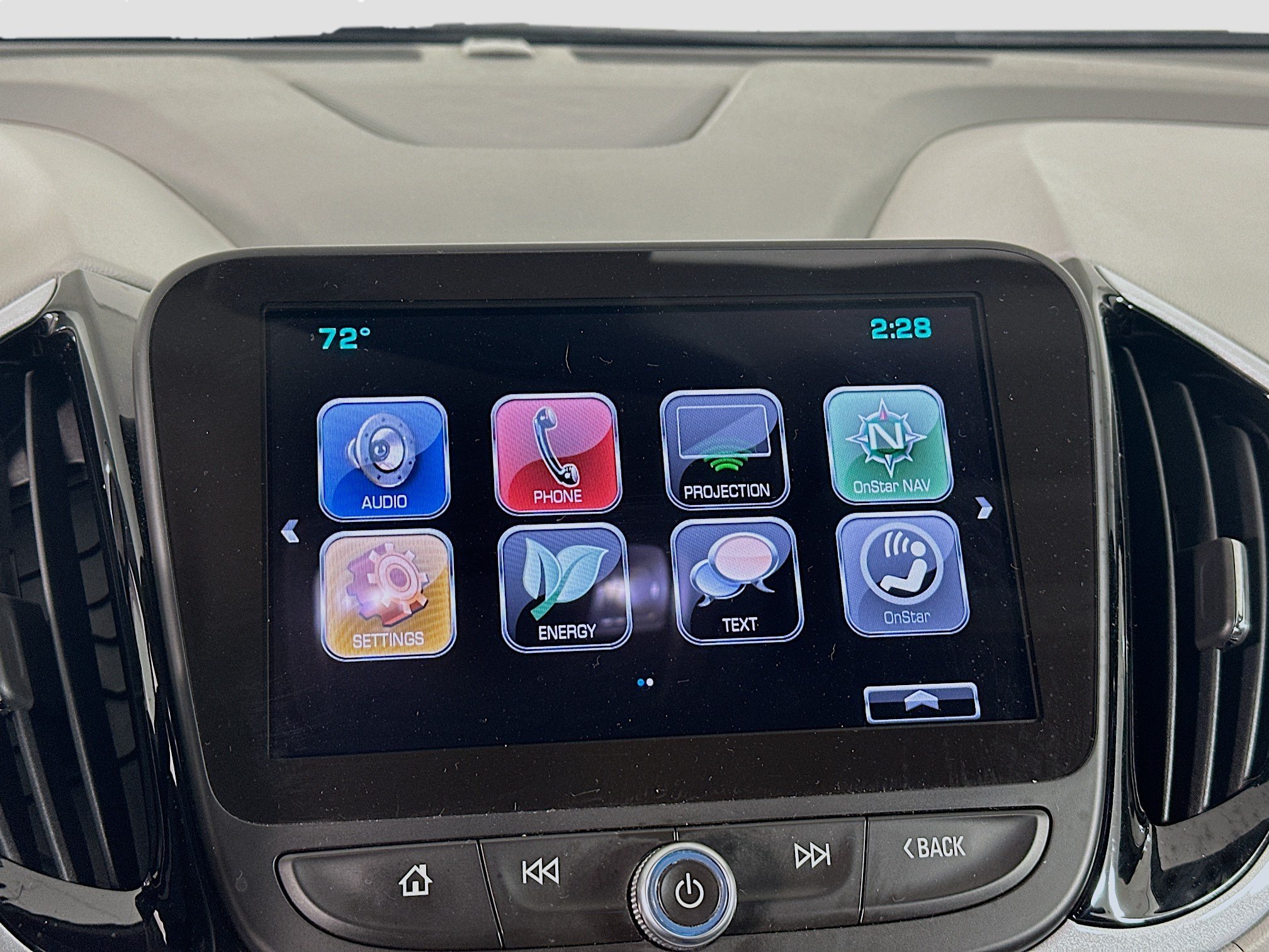 Used 2018 Chevrolet Volt LT w/ Comfort Package FWD image 19