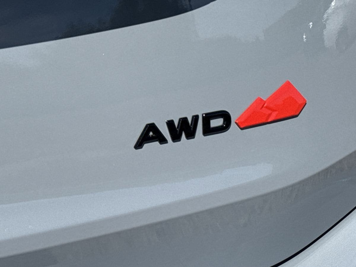 New 2026 Nissan Rogue SV AWD/4WD image 10