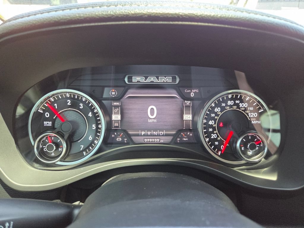 Used 2021 RAM 1500 Laramie AWD/4WD image 28