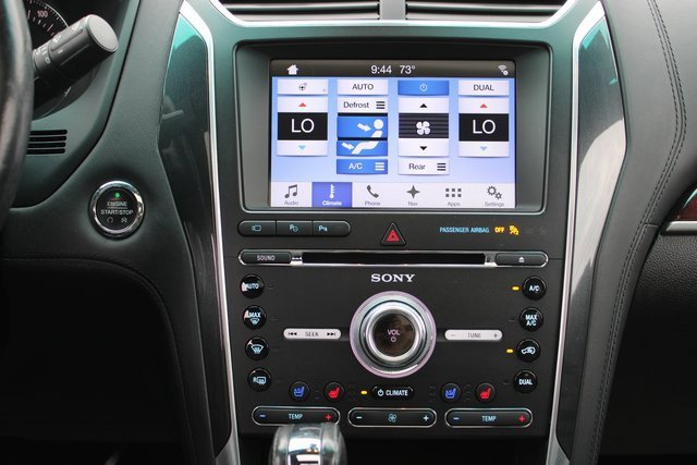 Used 2017 Ford Explorer Platinum image 17