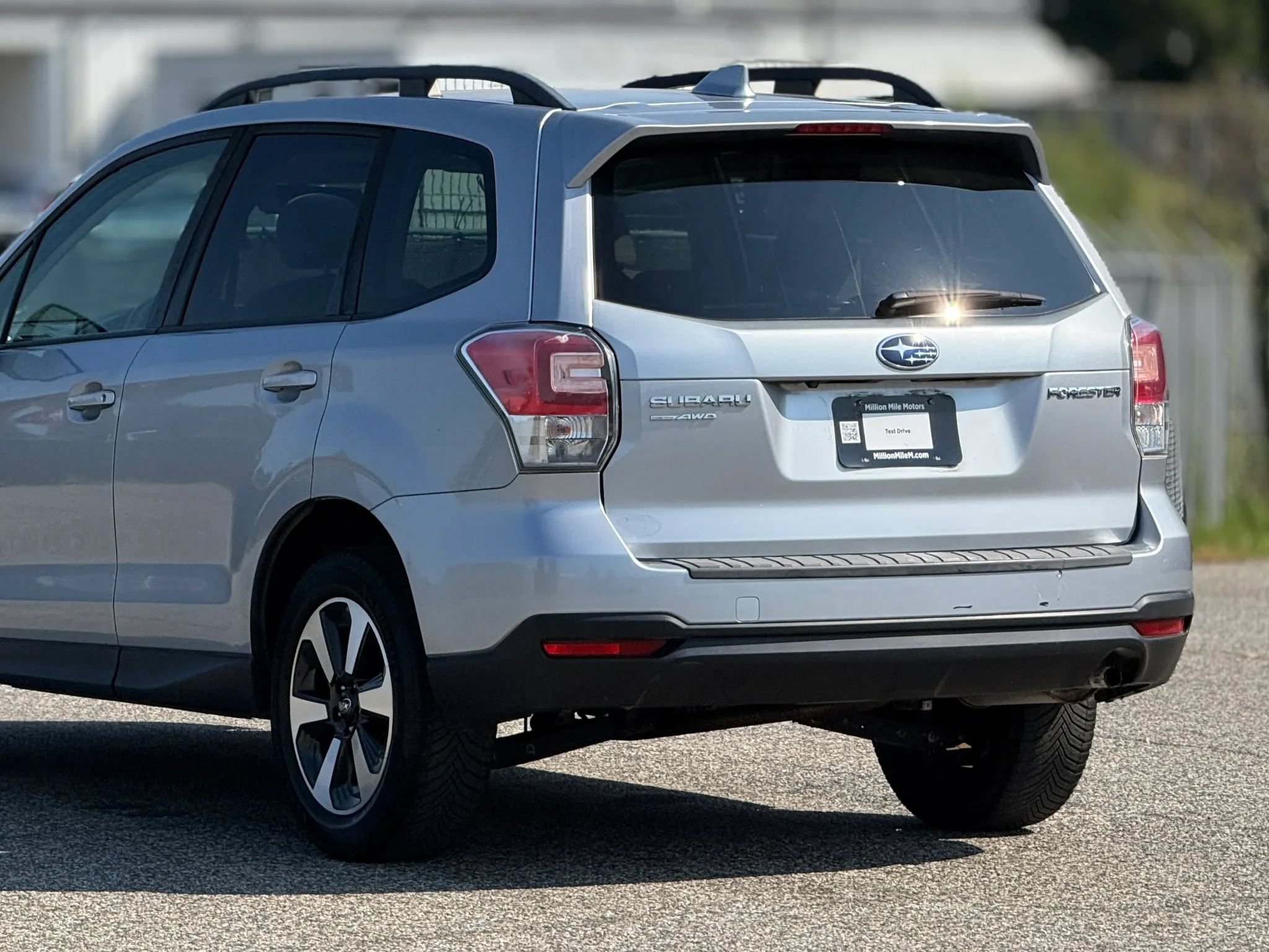 Used 2018 Subaru Forester 2.5i Premium AWD/4WD image 16