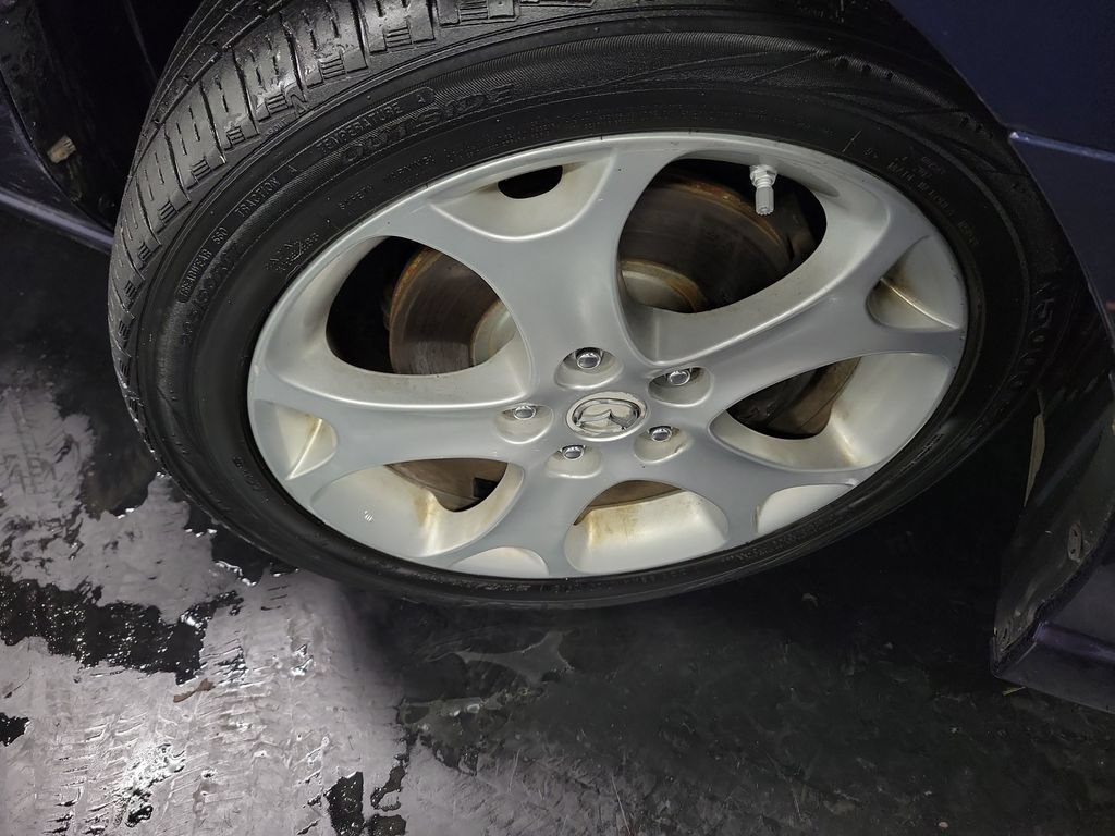 Used 2010 MAZDA MAZDA5 Sport FWD image 10