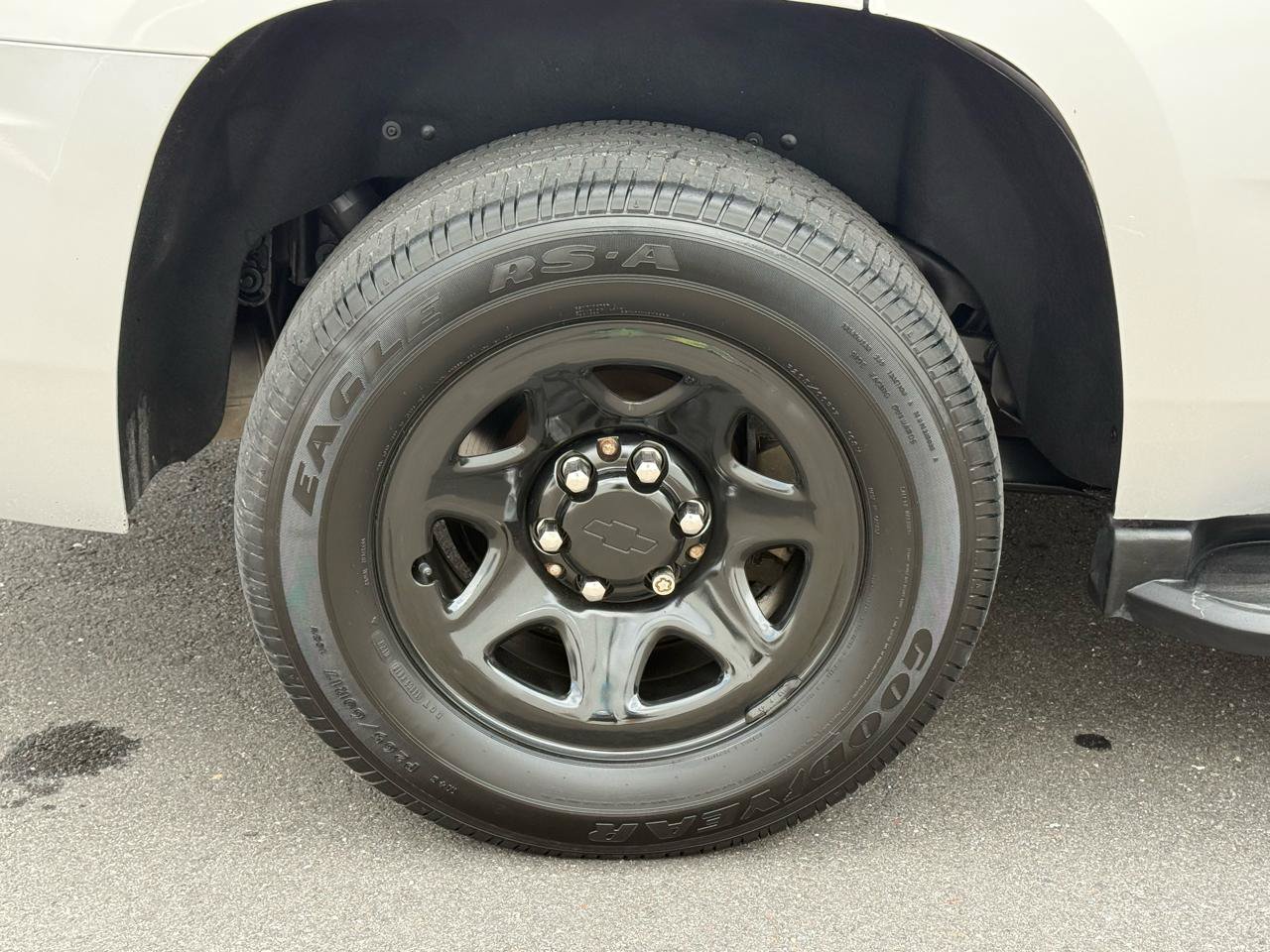 Used 2019 Chevrolet Tahoe 2WD w/ Remote Keyless Entry Package image 32