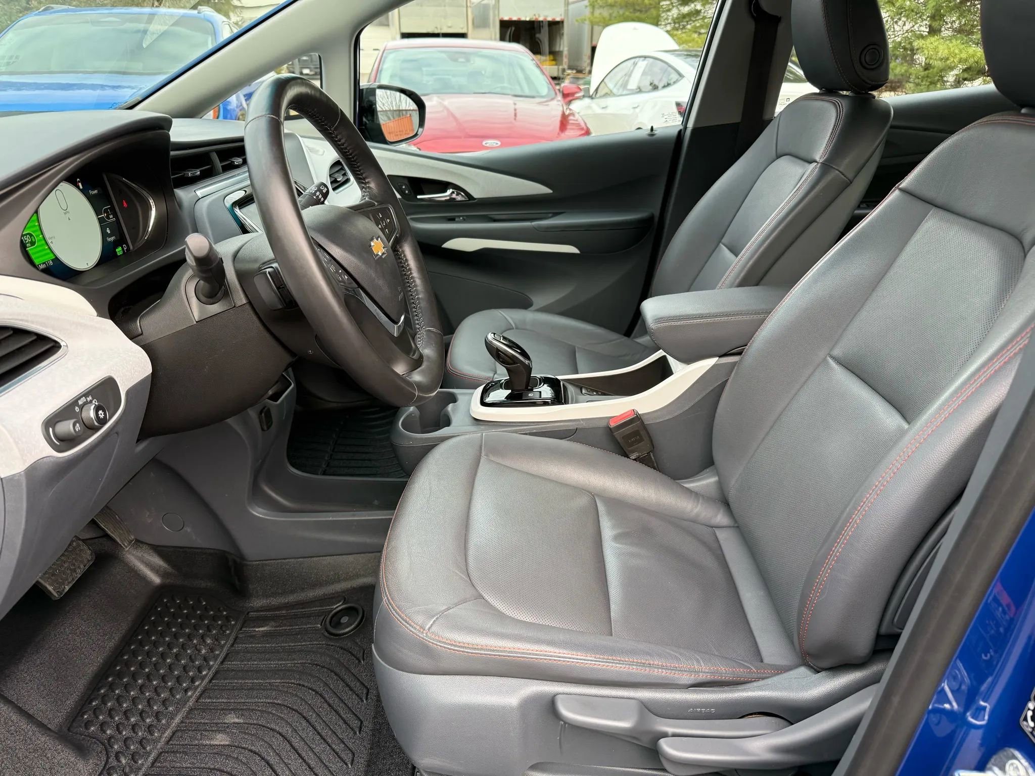 Used 2017 Chevrolet Bolt Premier w/ Driver Confidence II Package image 13