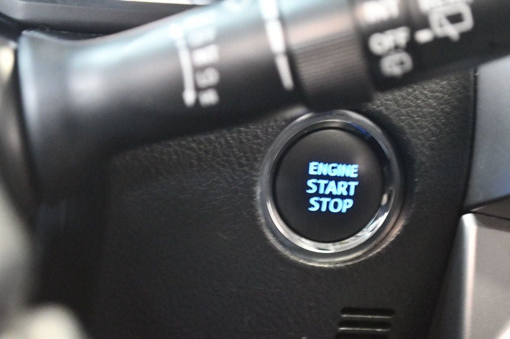 Used 2020 Toyota 4Runner Limited AWD/4WD image 71