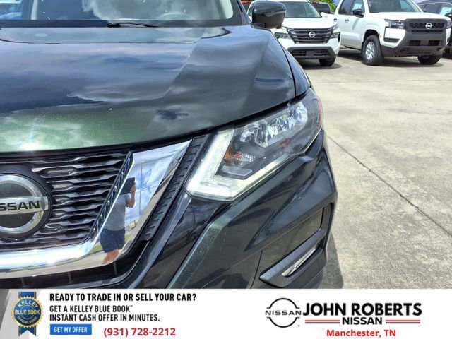 Used 2020 Nissan Rogue SV w/ Sun & Sound Touring Package FWD image 14