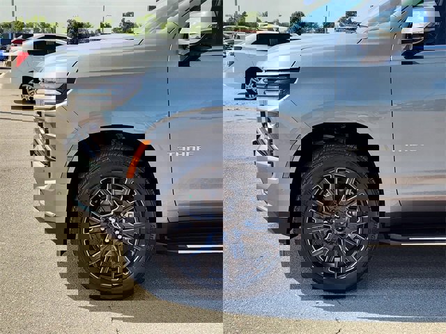 New 2025 Chevrolet Tahoe Premier w/ Sun And Tow Package image 8