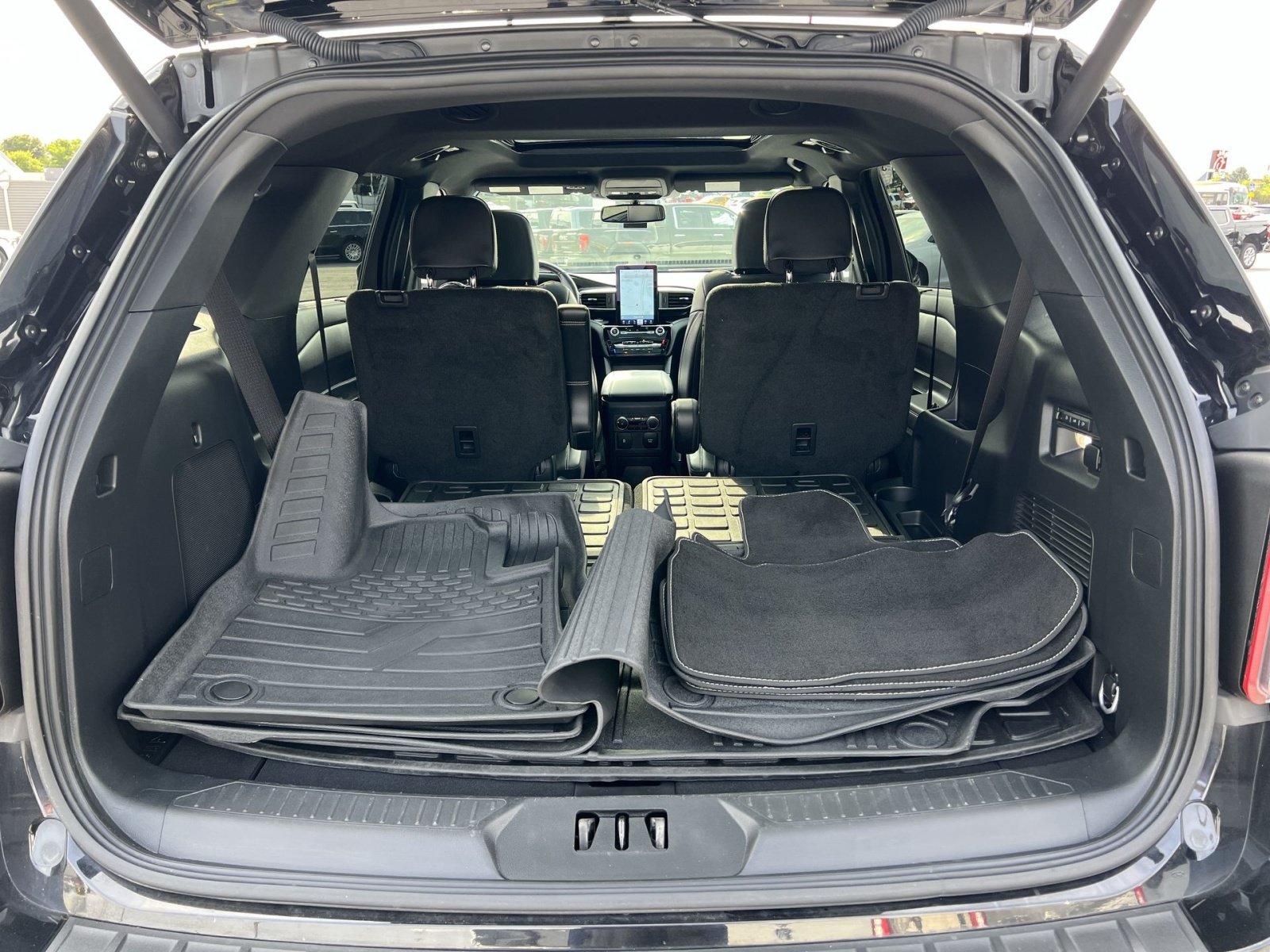 Certified 2024 Ford Explorer ST w/ Equipment Group 401A AWD/4WD image 27