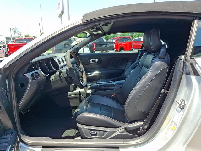 Used 2019 Ford Mustang Premium RWD image 9