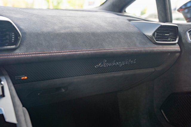 Used 2023 Lamborghini Huracan Sterrato image 36