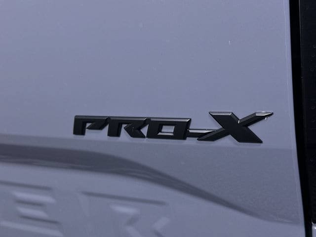Used 2024 Nissan Frontier Pro-X RWD image 32