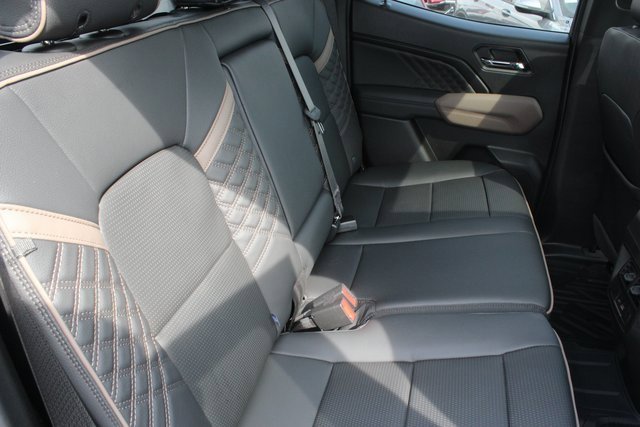 New 2026 GMC Canyon Denali w/ LPO, Denali Black Edition image 25