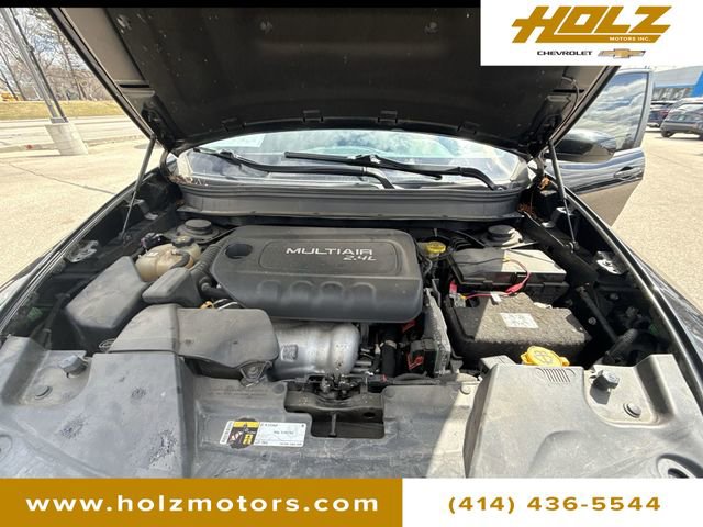 Used 2017 Jeep Cherokee Latitude w/ Cold Weather Group image 27