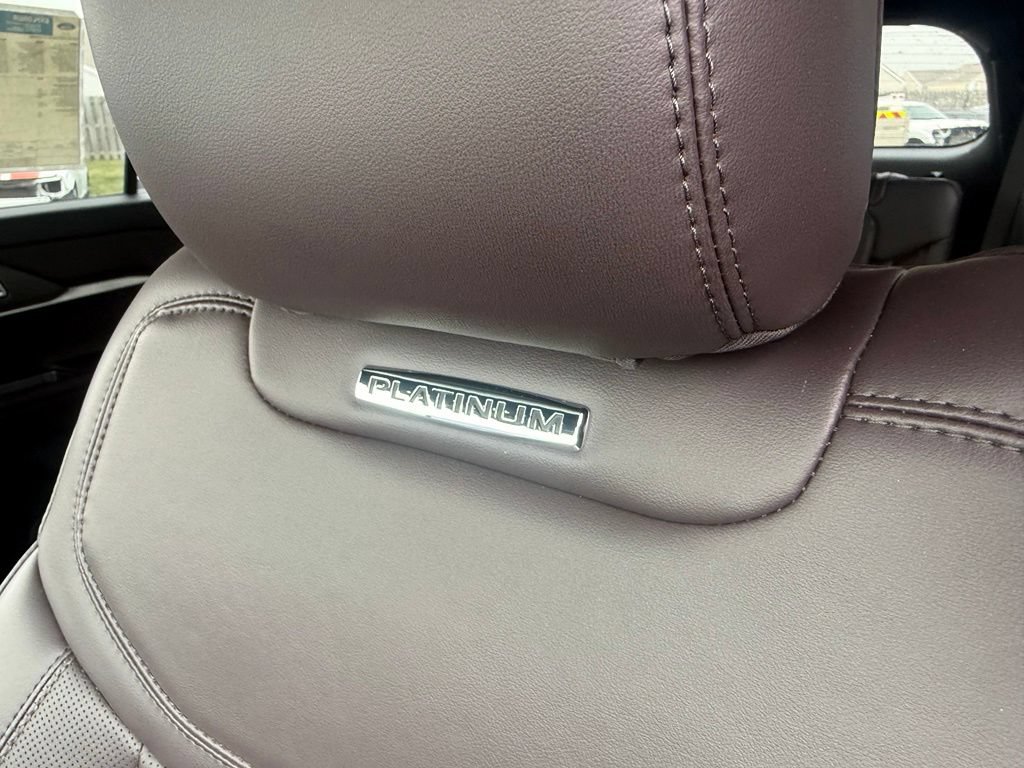New 2026 Ford Explorer Platinum AWD/4WD image 16