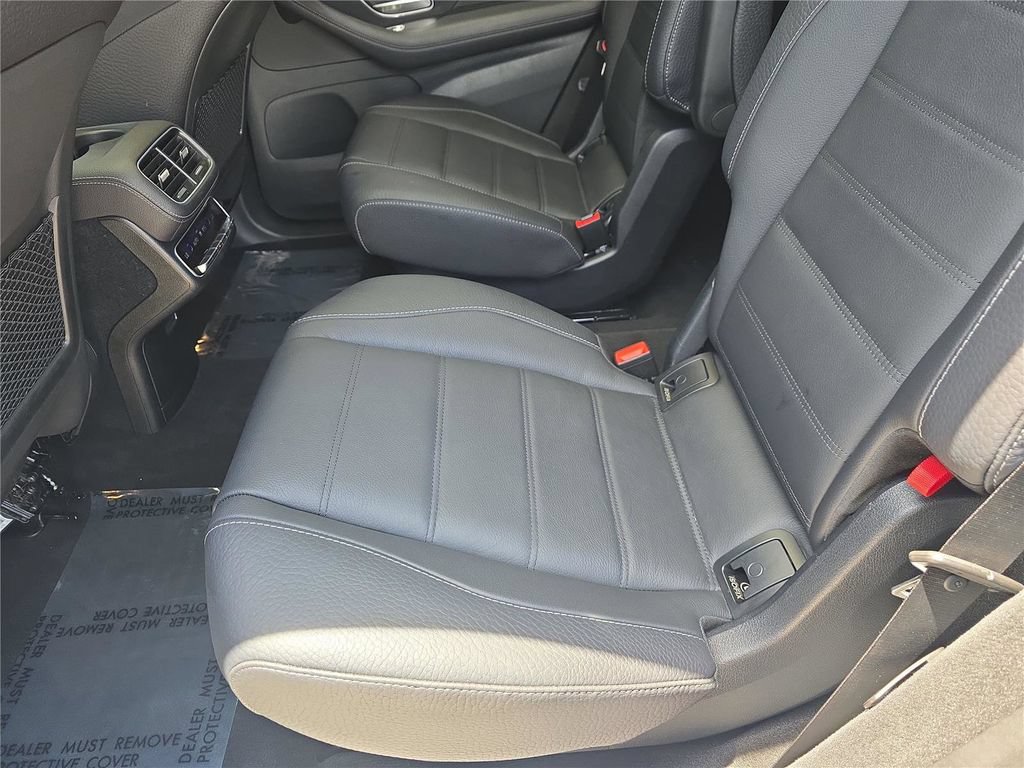 Used 2026 Mercedes-Benz GLS 450 4MATIC image 17