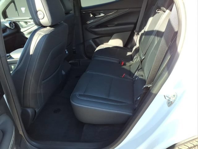 Used 2024 Chevrolet Blazer EV LT AWD/4WD image 12
