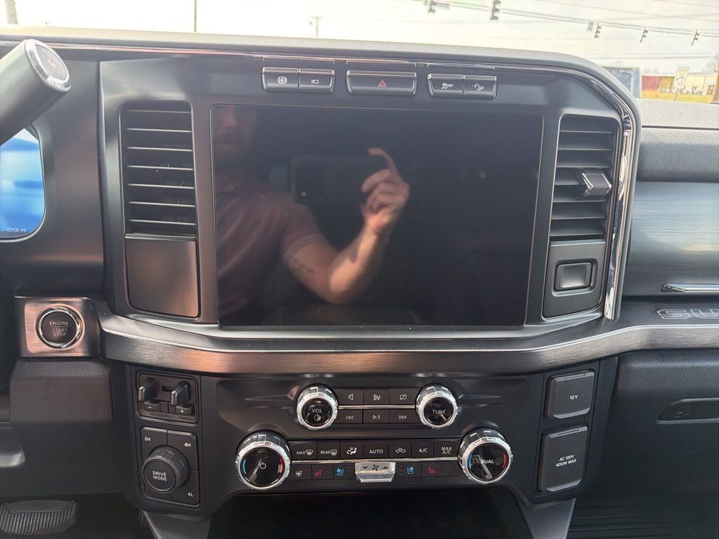 Used 2023 Ford F350 Lariat w/ FX4 Off-Road Package AWD/4WD image 32