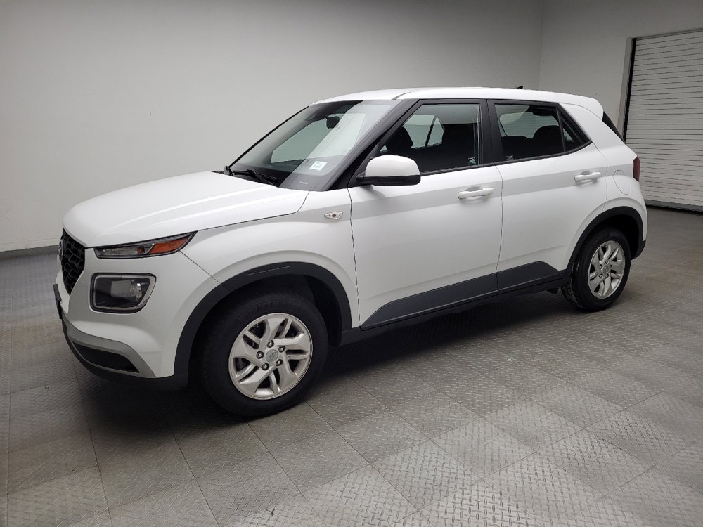 Used 2021 Hyundai Venue SE FWD image 2