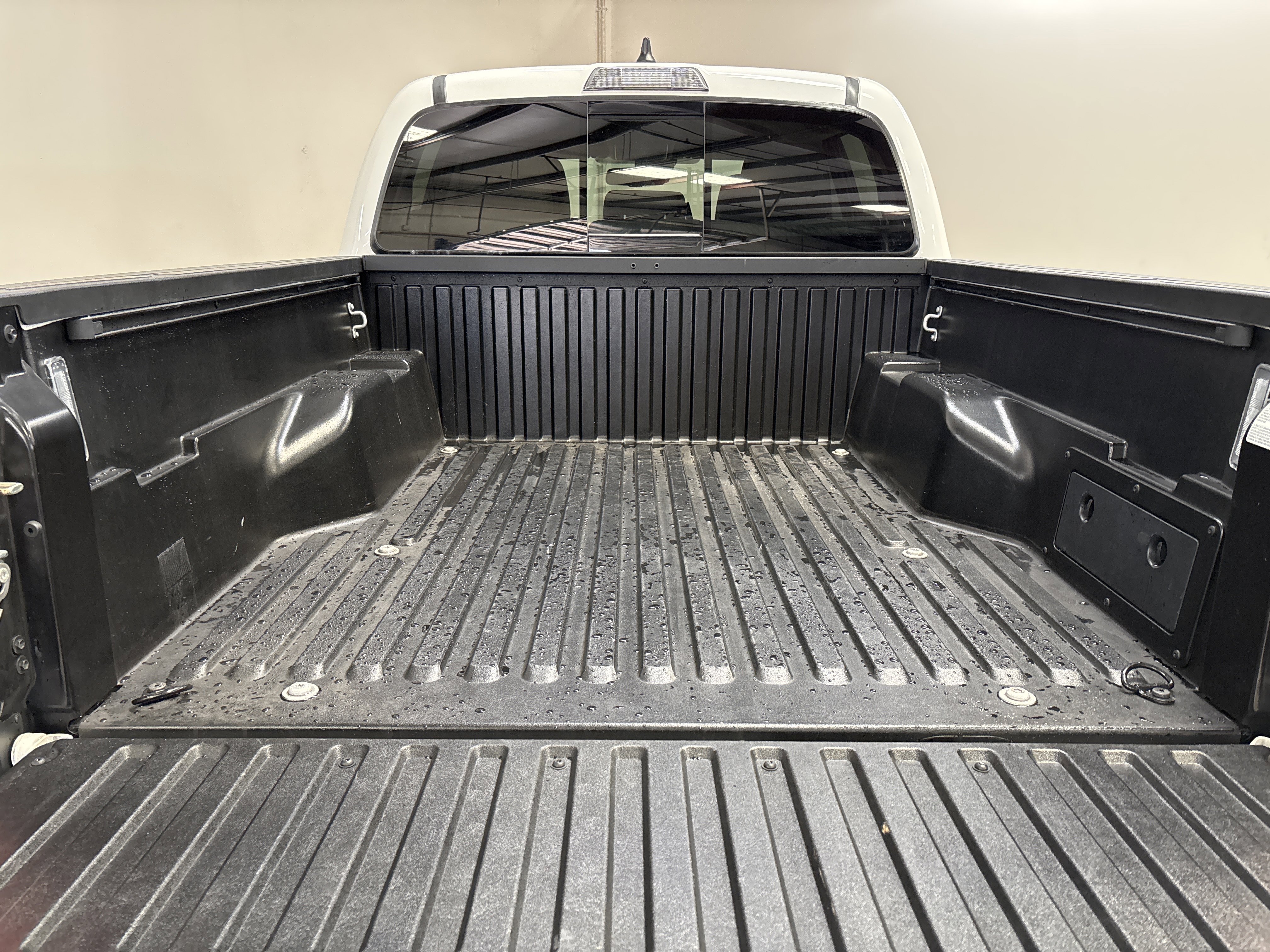 Used 2021 Toyota Tacoma SR5 RWD image 26